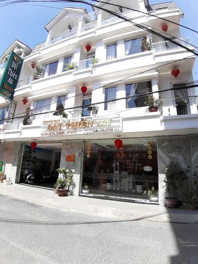 Dat Thien An Hotel Dalat Exteriör bild